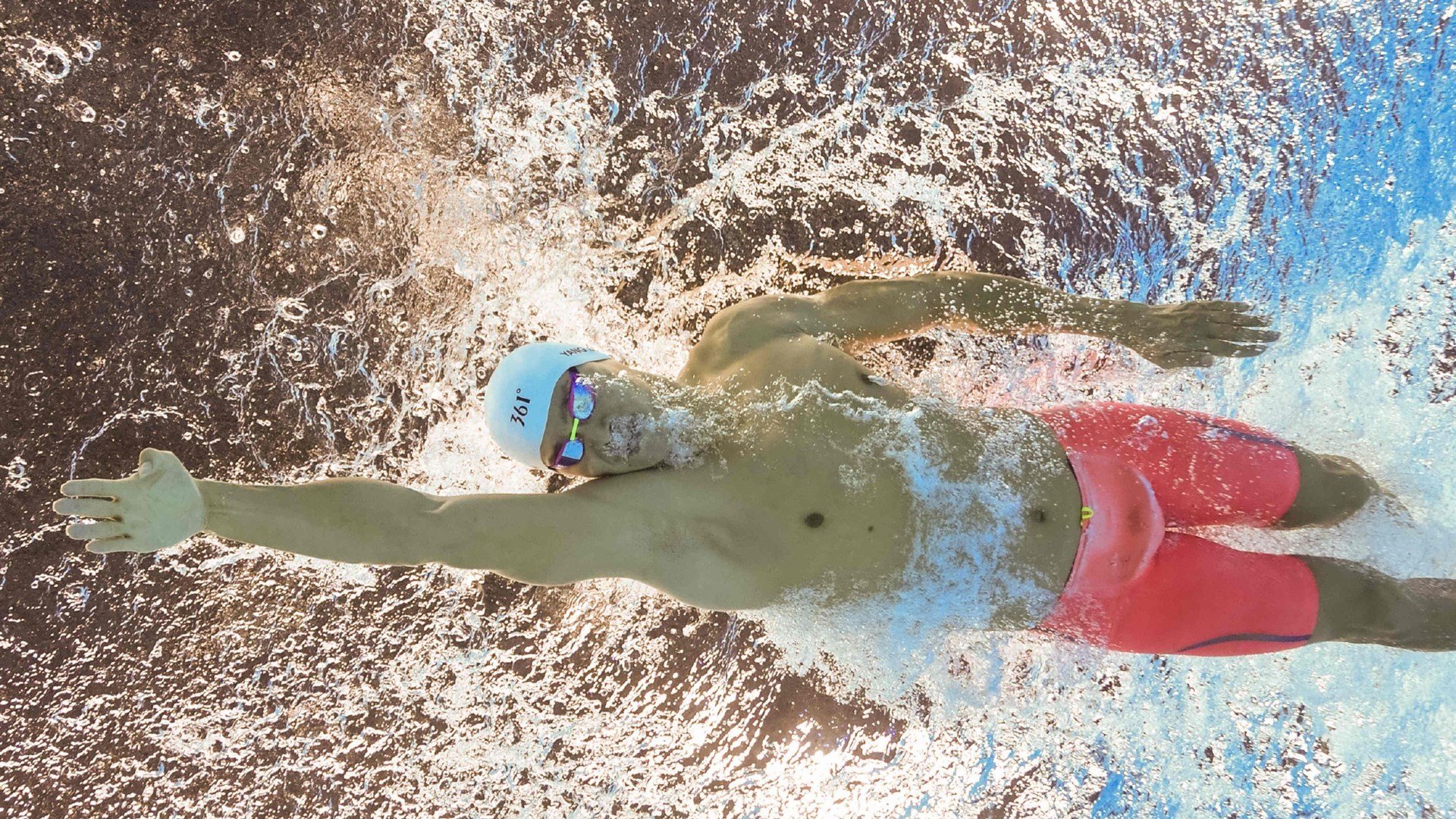 美洲杯豪门纷争:攻守转换的精彩瞬间